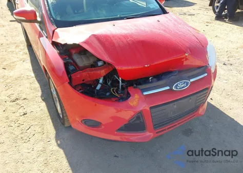 2014 Ford Focus Se z USA, uszkodzony, nr VIN 1FADP3F28EL125797